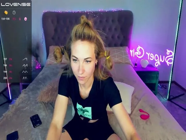 Live sex webcam photo for LilFluffyDuck #257468045