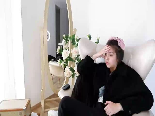 Live sex webcam photo for Anne_boleyn_ #261576977