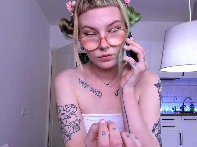 Live sex webcam photo for 69evablet #241113183