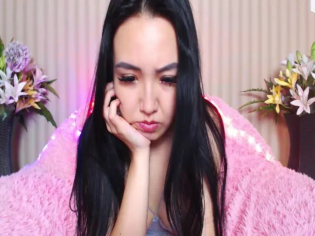 Live sex webcam photo for NiaSan #254999096
