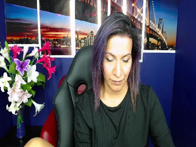 Live sex webcam photo for Infernalsexx #256094483