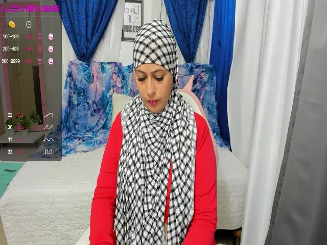 Live sex webcam photo for Sexxy_blonnde #255634229