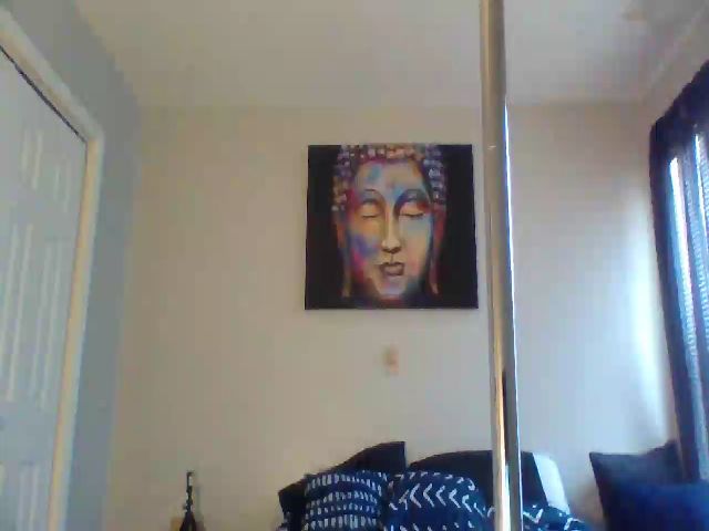 Live sex webcam photo for Heavenllyy #261553092