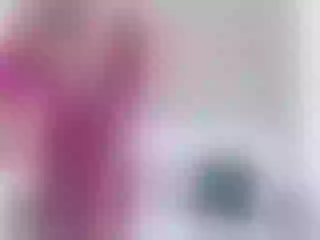 Live sex webcam photo for JulieDalton #255273259