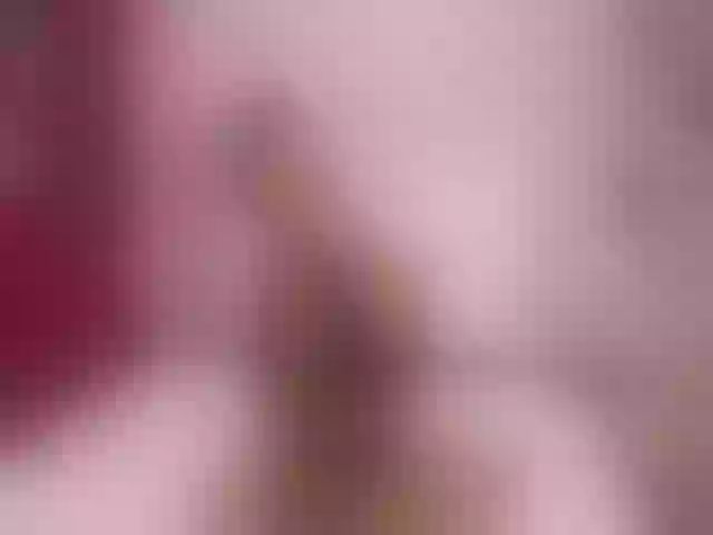 Live sex webcam photo for RubyStar0 #258386104