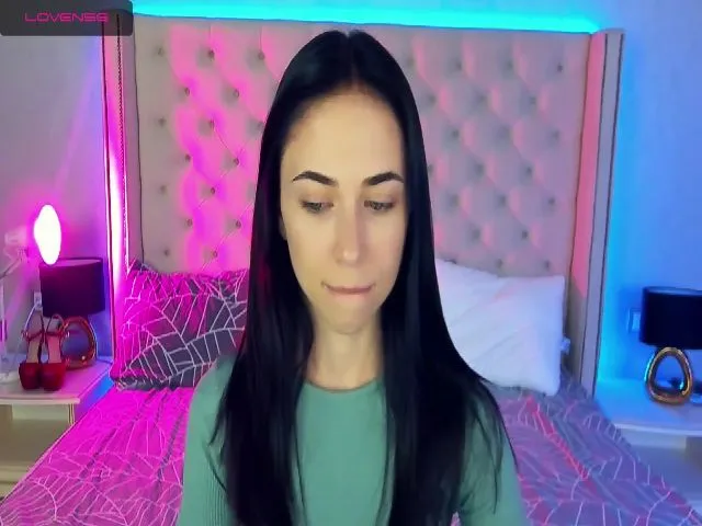 Live sex webcam photo for MilkaBabyDoll #258160359