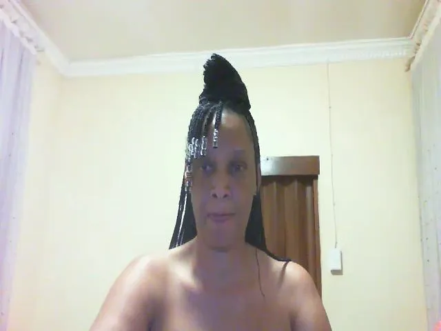 Live sex webcam photo for Booby69x #263304789