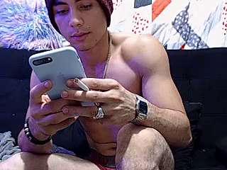 Live sex webcam photo for zack_hard #245046464