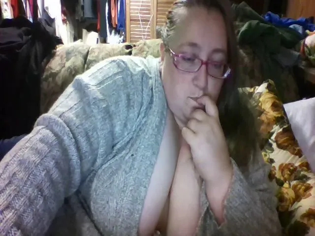 Live sex webcam photo for BBWAngel85 #255530163