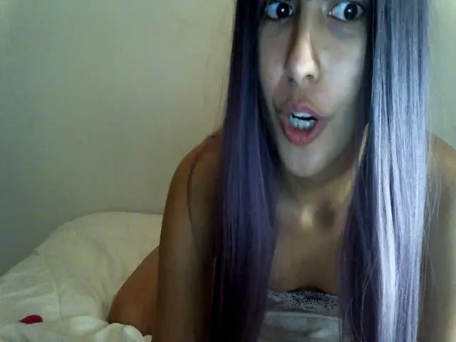Live sex webcam photo for Dazzlingwine #264009252