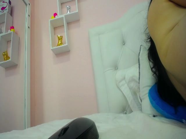 Live sex webcam photo for Petite_camila #287864015