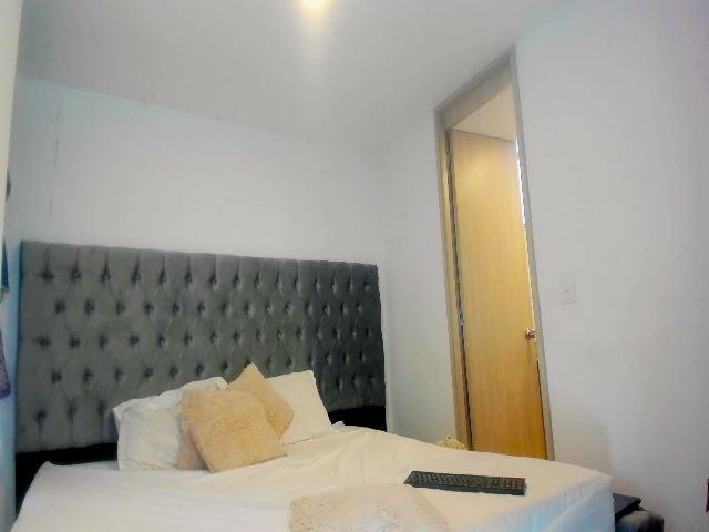 Live sex webcam photo for Afro__Goddess #259353598