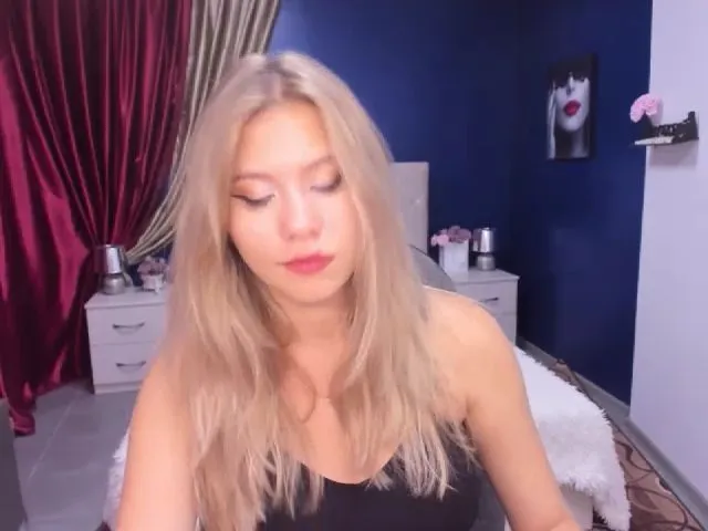 Live sex webcam photo for BrownieFay #265190235
