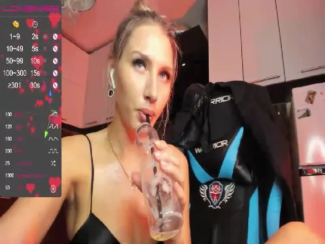 Live sex webcam photo for SofiClimbing #258207692