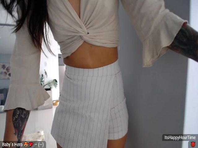 Live sex webcam photo for HappyHourTime #259356584