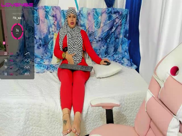 Live sex webcam photo for Sexxy_blonnde #255682595