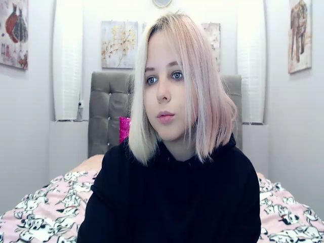 Live sex webcam photo for Helokit #259148058