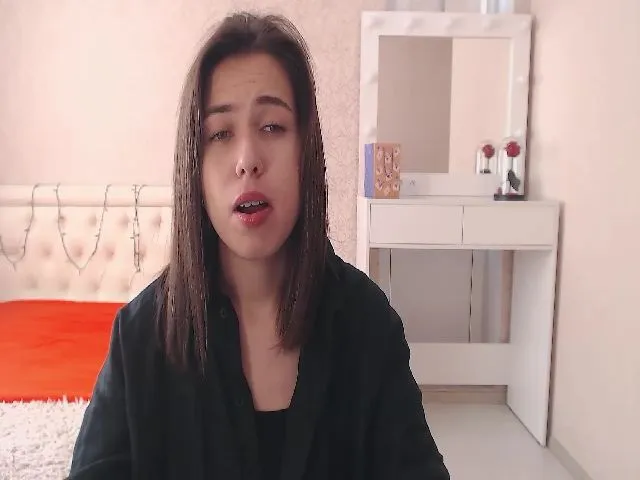 Live sex webcam photo for YourrAngell #258153851