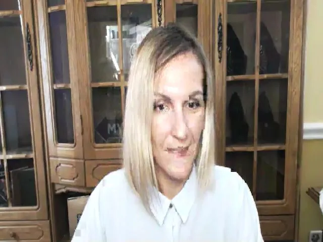 Live sex webcam photo for MiliEsiens #253751695