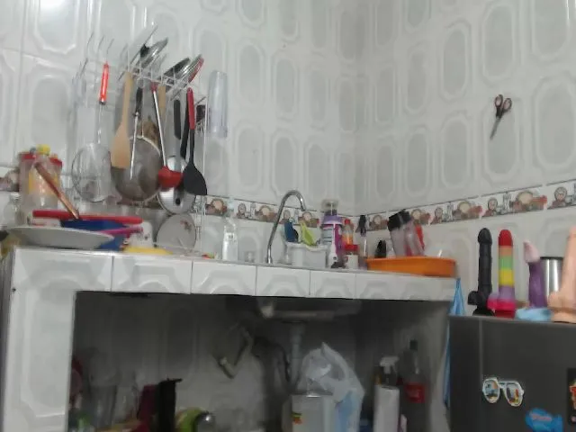 Live sex webcam photo for Akeishaa_ #265293949