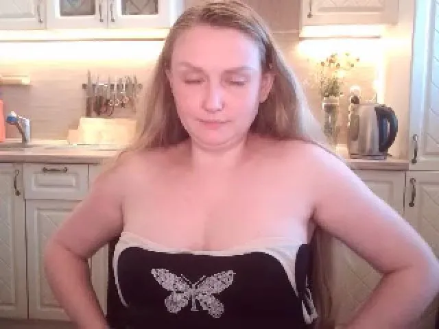 Live sex webcam photo for JaneGrey111 #254400509