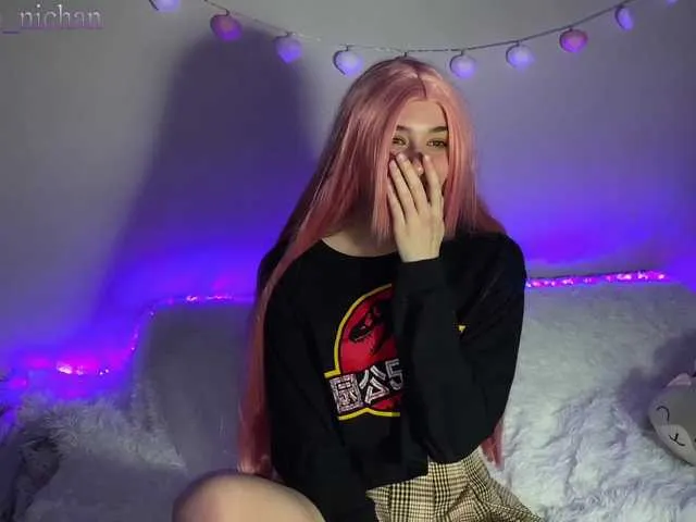 Live sex webcam photo for Alisachan #241226031