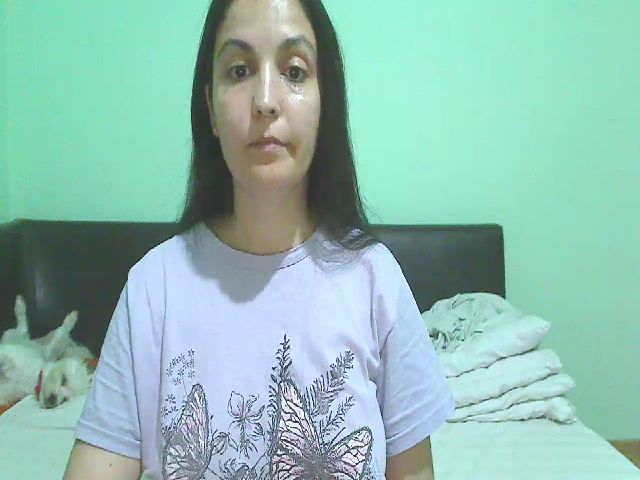 Live sex webcam photo for OneHotty #253217383