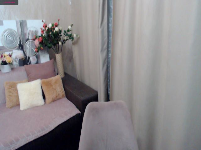 Live sex webcam photo for Anna_Banana91 #260815763