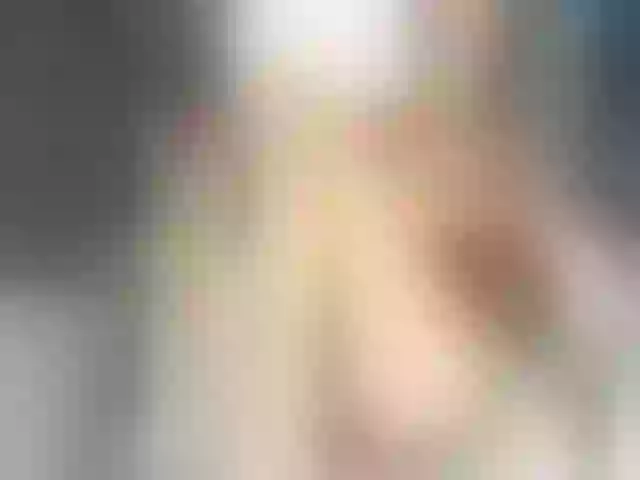 Live sex webcam photo for AiriKim #260400490