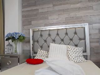 Live sex webcam photo for MissElisabeth #251699182