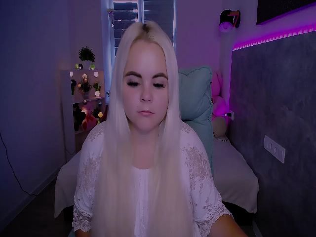 Live sex webcam photo for Jenni__fer #264045169