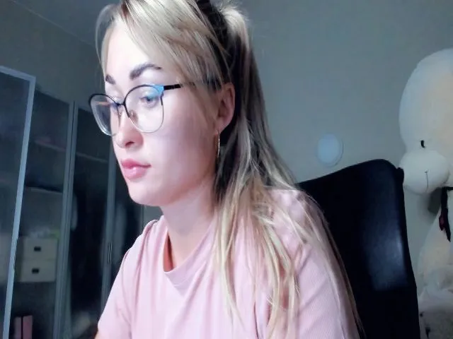 Live sex webcam photo for Mistress_Eva_ #255157204
