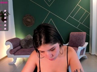 Live sex webcam photo for BeckyJamesX #240735005