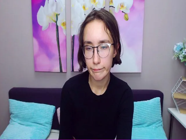 Live sex webcam photo for CleverAlexiss #253617812