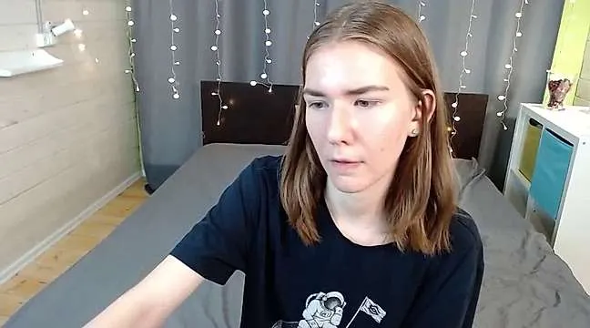 Live sex webcam photo for MellaniLamb #243193726