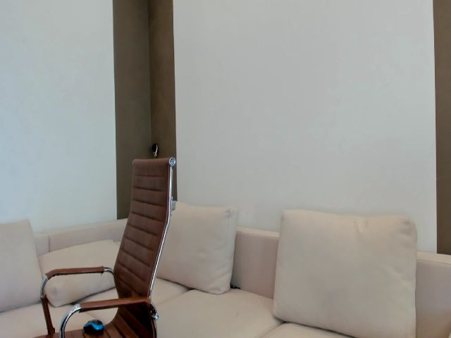 Live sex webcam photo for RikkiBlack418 #255618856