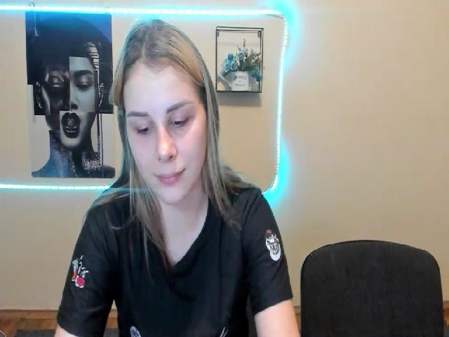 Live sex webcam photo for PolliMilk #263524846