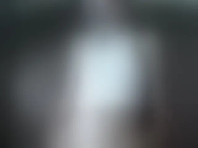 Live sex webcam photo for LiliannSweet #252463451