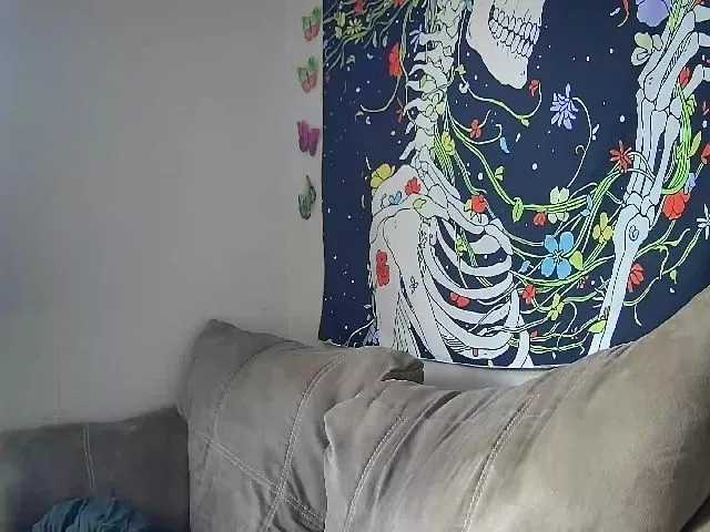 Live sex webcam photo for Lilmisspurp #257184355