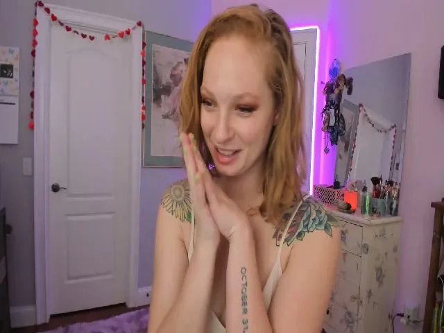 Live sex webcam photo for EmilyPreponXO #265132346