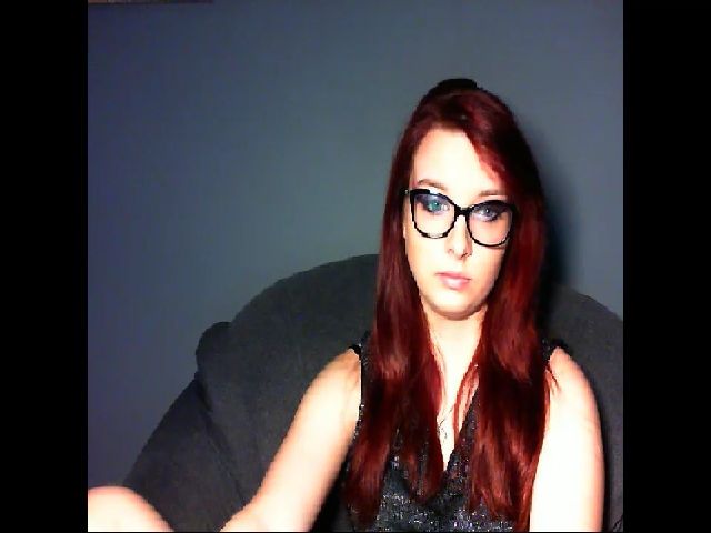 Live sex webcam photo for VirginLuna18 #259321342