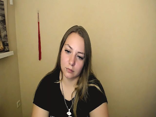 Live sex webcam photo for StellaJ_ #261612034