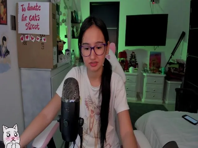 Live sex webcam photo for AnnieJulieth #261893219