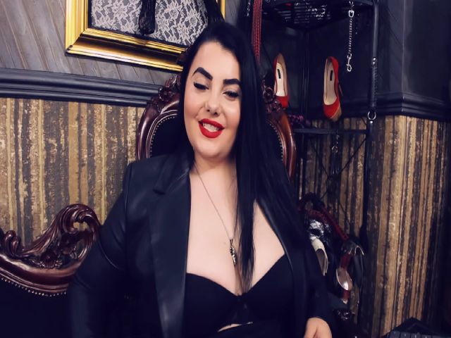 Live sex webcam photo for MelissaGlow #255950869