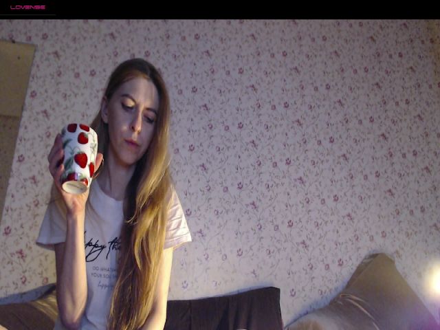 Live sex webcam photo for Miss_123_ #260808963