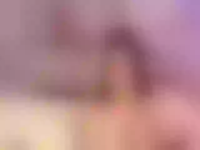 Live sex webcam photo for Rose_se #253938626