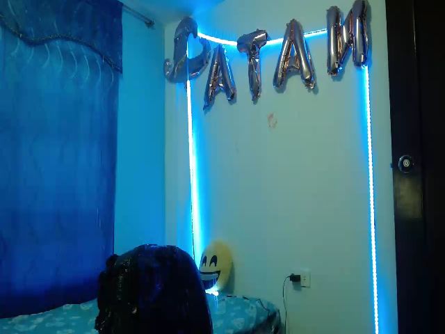 Live sex webcam photo for Hot_skinny_ #260746461