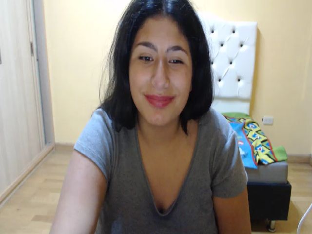 Live sex webcam photo for Aishafoxxx #253246748