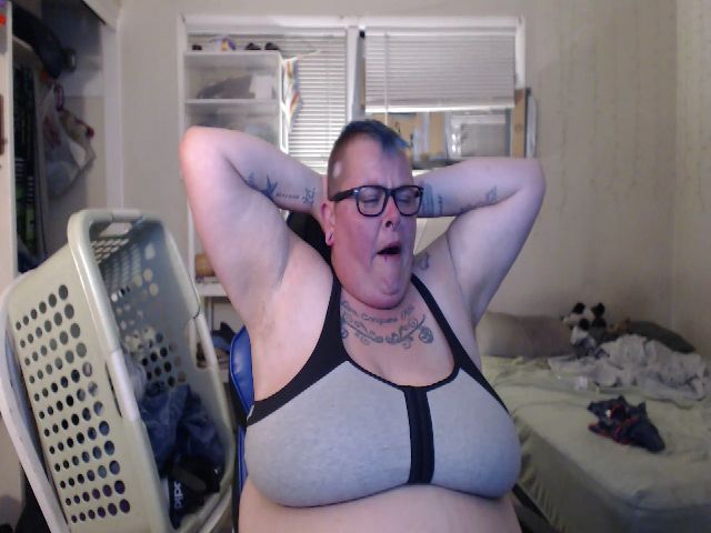 Live sex webcam photo for PunkChick420 #259781304