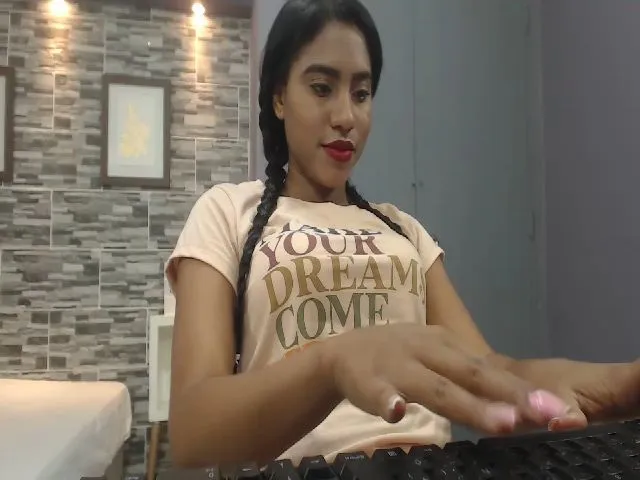 Live sex webcam photo for Saray22xx #254312296